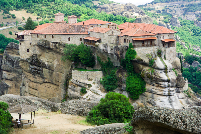 Taxi from Volos to Meteora | Private Transfer to Meteora Monasteries