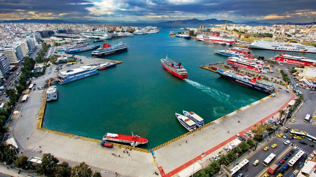 Piraues Port
