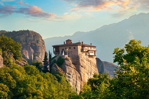 volos vip transfer to meteora tour