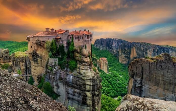 volos to meteora private transfer