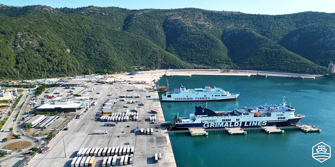 luxury taxi volos transfer igoumenitsa volos