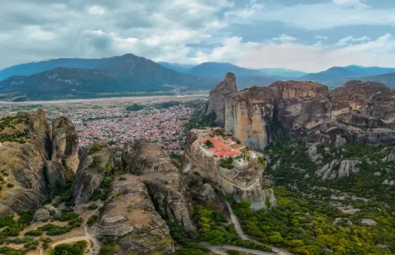 book taxi from volos to kalampaka